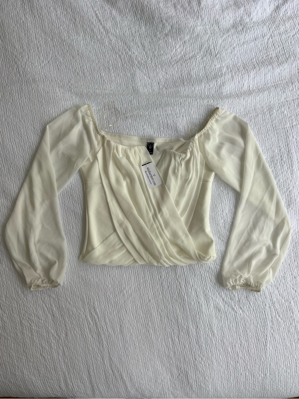 Winsor Crème Off the Shoulder Flowy Blouse Top